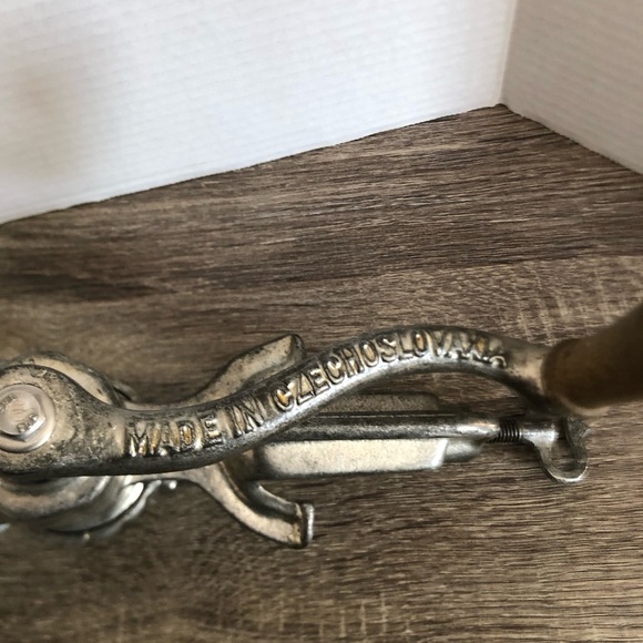 Vtg Moravia Metal Hand Crank Meat Grinder - Picture 6 of 11